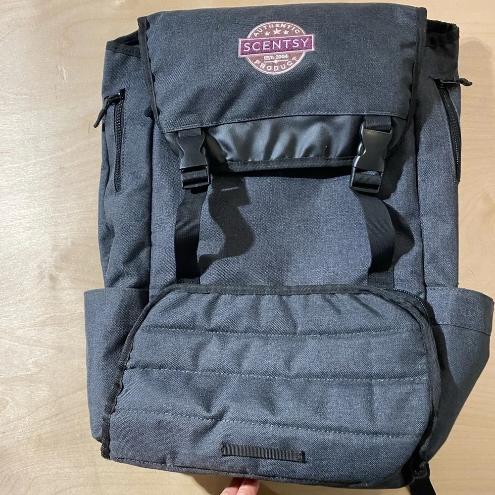 Scentsy Black Backpack (IY)